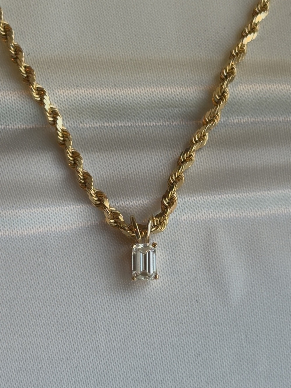 .68 ct Emerald Cut natural diamond